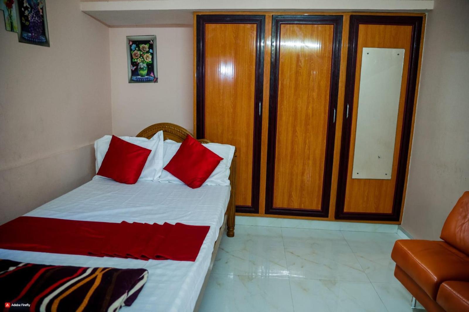 Garuda Grand Apartment Тирупати Екстериор снимка